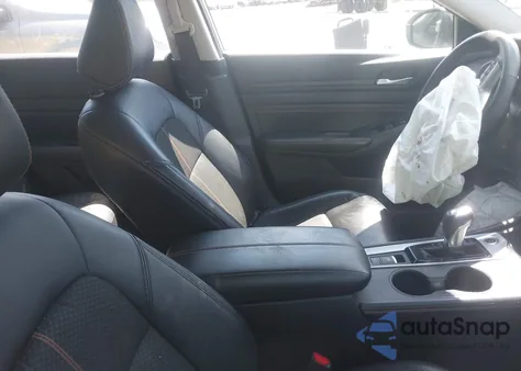 2021 Nissan Altima Sr Intelligent Awd z USA, uszkodzony, nr VIN 1N4BL4CW6MN338363